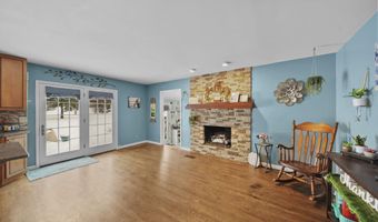 520 Meadowbrook Dr, Adrian, MI 49221