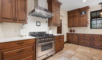 19 Blacksburt Ct, North Kingstown, RI 02874