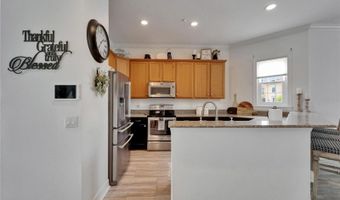 6412 MAYRA SHORES Ln, Apollo Beach, FL 33572