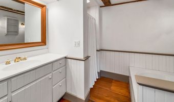 52 Lyford Rd, Brookfield, NH 03872
