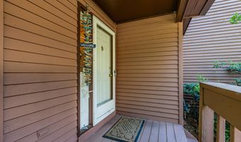 76 Pape Dr, Atlantic Highlands, NJ 07716