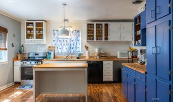 61 Hudson Ave, Athens, OH 45701