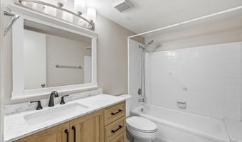 7402 E CAREFREE Dr 209, Carefree, AZ 85377