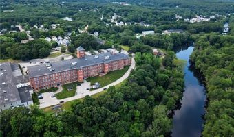 1 Tupperware Dr B1, North Smithfield, RI 02896
