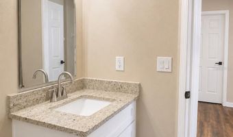 6801 CAMBRIDGE PARK Dr, Apollo Beach, FL 33572