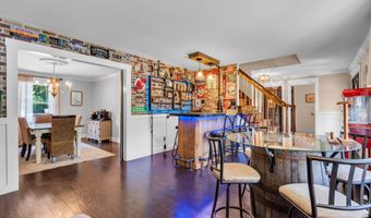 382 Wheaton Ave, Bayville, NJ 08721