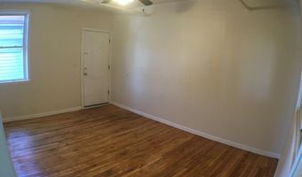 569 Hammond St, Bangor, ME 04401