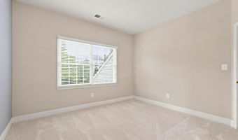 19704 STANFORD HALL Pl, Ashburn, VA 20147