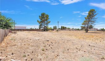 15530 Dakota Rd, Apple Valley, CA 92307