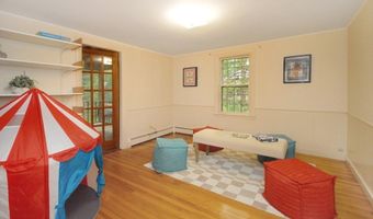 6 Hosmer St, Acton, MA 01720