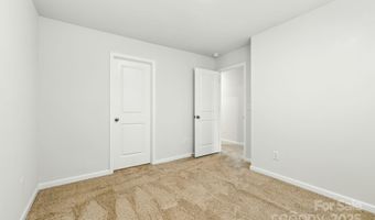 607 Santa Clara Dr, Asheville, NC 28806