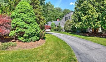 15 Sylvia Ln, Lincoln, RI 02865