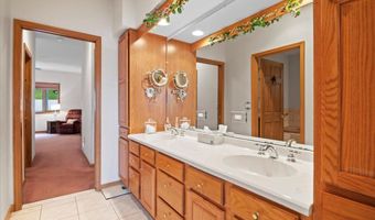 536 E Shore Dr, Adirondack, NY 12808