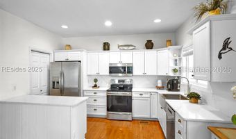 23 Little Creek Rd, Beaufort, SC 29907