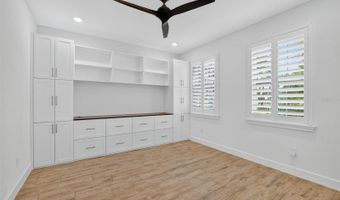 830 MANNS HARBOR Dr, Apollo Beach, FL 33572