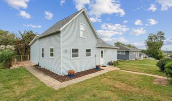 304 E Plum St, Anamosa, IA 52205