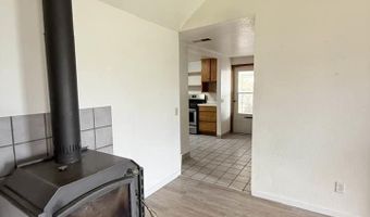 2203 Utah St, Carlsbad, NM 88220