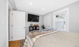 37 Hillcrest Ave, Beverly, MA 01915