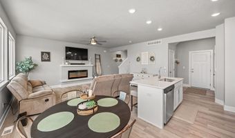 2226 Chan Dr, Adel, IA 50003