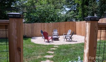 9 Colonial Pl, Asheville, NC 28804