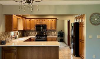 3563 Franklin Dr, Auburn, IN 46706