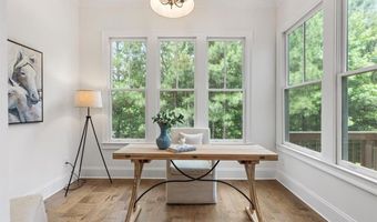 1233 Parkstead Ln, Alpharetta, GA 30004