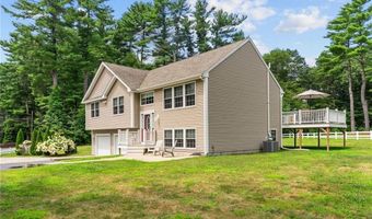 76 Lakehurst Dr, Coventry, RI 02816