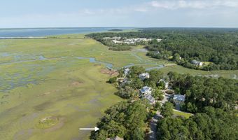 206 Willow Point Rd, Beaufort, SC 29906