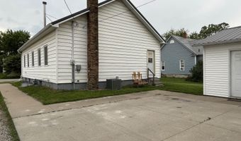 321 3rd Ave E, Albia, IA 52531