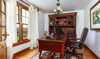 10 Ridge Rd, Newport, RI 02840