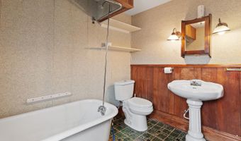 416 Allis St, Adrian, MI 49221