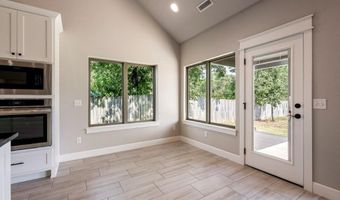 2 Hebrides Cir, Bella Vista, AR 72715
