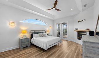 949 ALLEGRO Ln, Apollo Beach, FL 33572