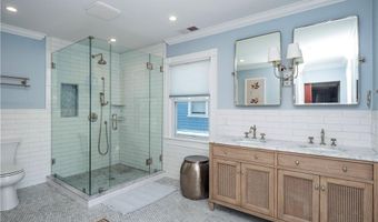 27 Mann Ave, Newport, RI 02840