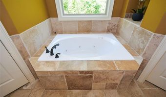 2210 Spalding Dr, Atlanta, GA 30350