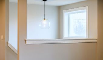 162 Waldo Ave, Belfast, ME 04915