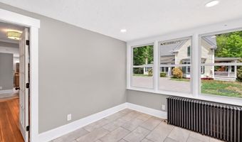 148 Center St, Ashburnham, MA 01430