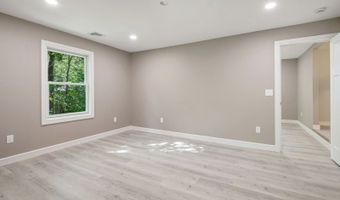 5 Fawn Rd, Alloway, NJ 07422