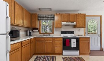 571 Crooked Rd, Bar Harbor, ME 04609
