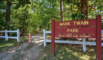 6610 HUNTER CREEK Ln, Alexandria, VA 22315
