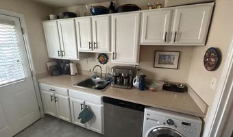 726 N OAKLAND St, Arlington, VA 22203