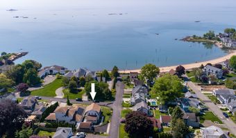 9 First Ave, Branford, CT 06405