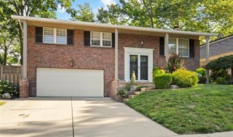1225 Wissmann Dr, Ballwin, MO 63011