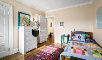 610 SOMERSET Rd 302, Baltimore, MD 21210