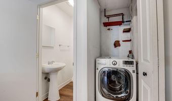 5924 CAUBA Ct, Alexandria, VA 22310