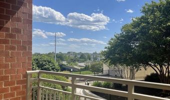 3600 S GLEBE Rd 326W, Arlington, VA 22202