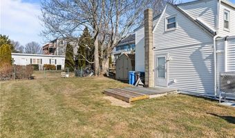 30 Warren Ave A, Middletown, RI 02842