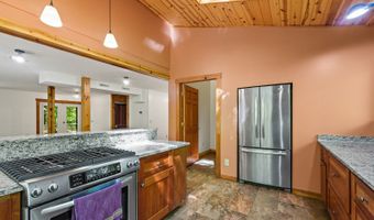 6559 Poston Rd, Athens, OH 45701