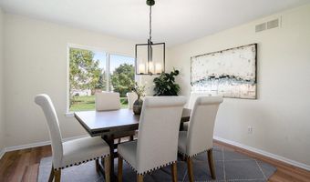 5776 Cedar Ridge Dr, Ann Arbor, MI 48103
