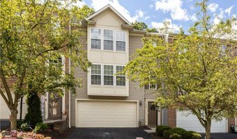 660 Village Green Blvd E, Adams Twp., PA 16046